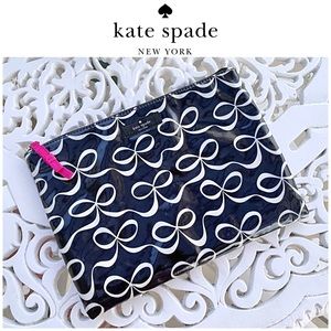 ♠️ Kate spade cosmetic pouch